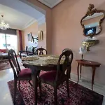 Luxury Apartment In The Heart Of Gueliz , Wifi, Pool